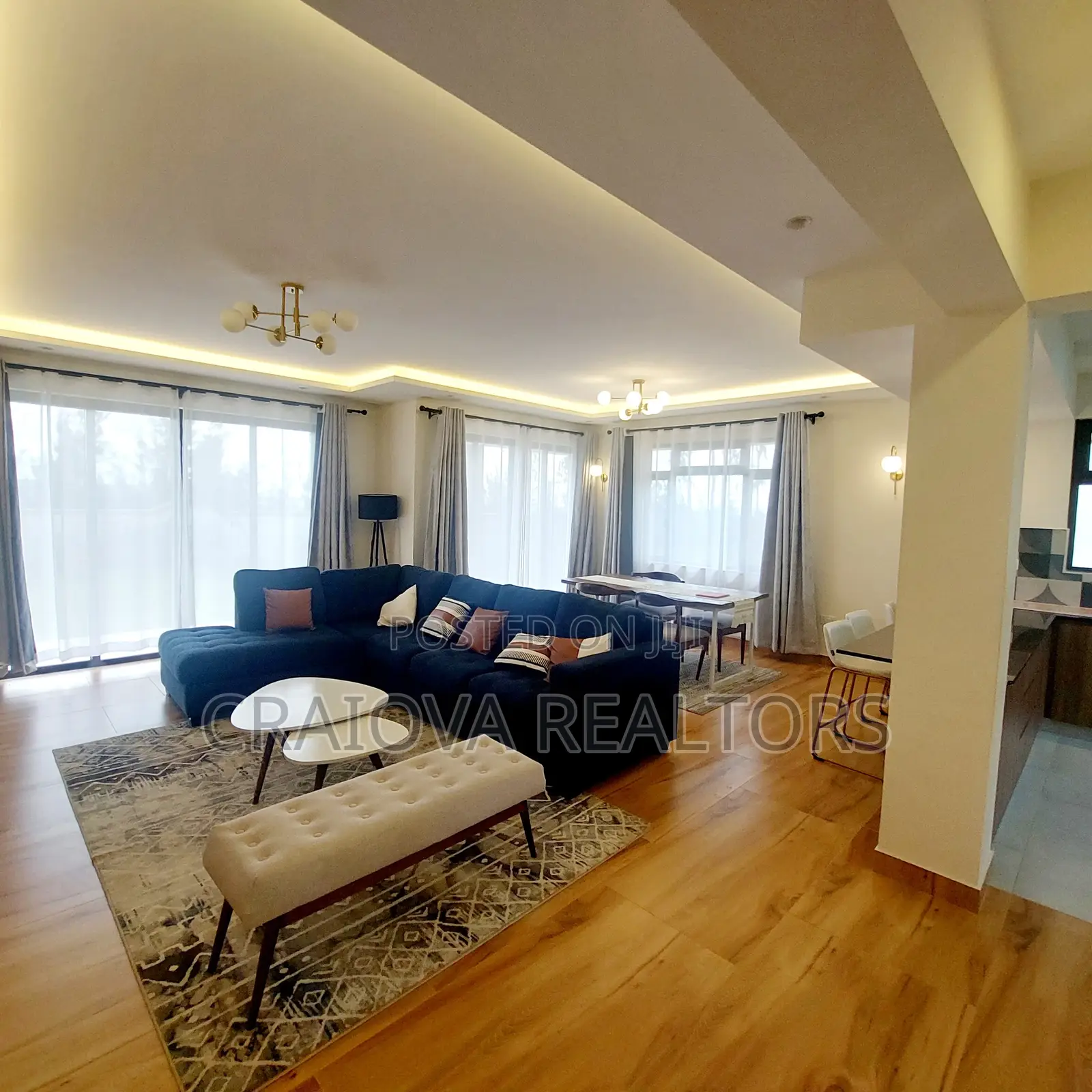 4bdrm Villa in Junction for sale