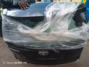 Boot /Tailgate Toyota Ractis 2012