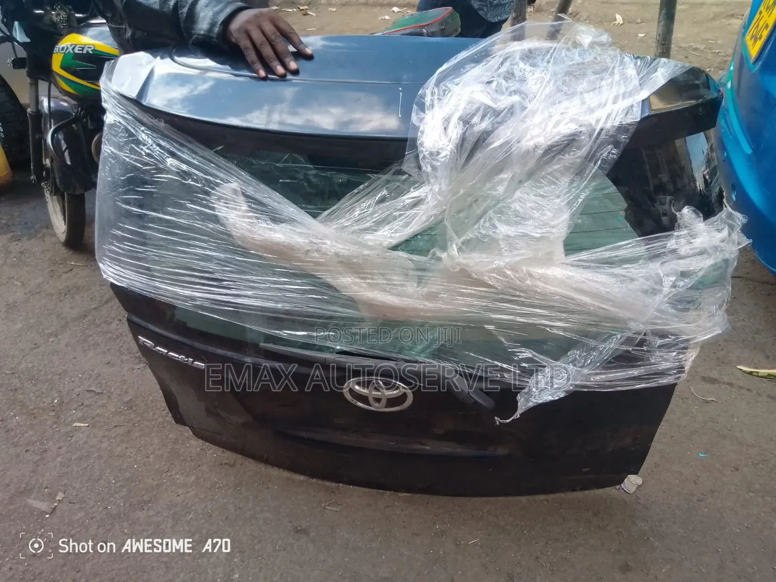Boot /Tailgate Toyota Ractis 2012