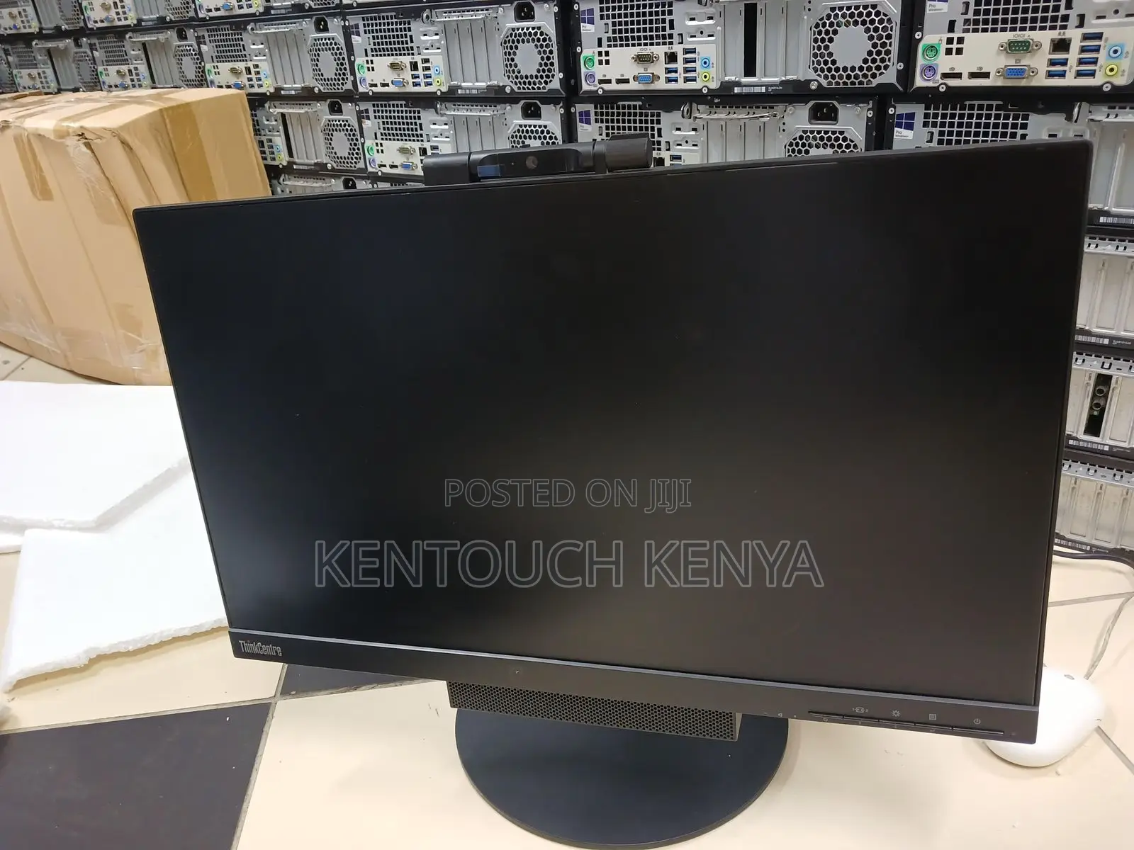 Desktop Computer Lenovo ThinkCentre M720 8GB Intel Core I5 SSD 256GB
