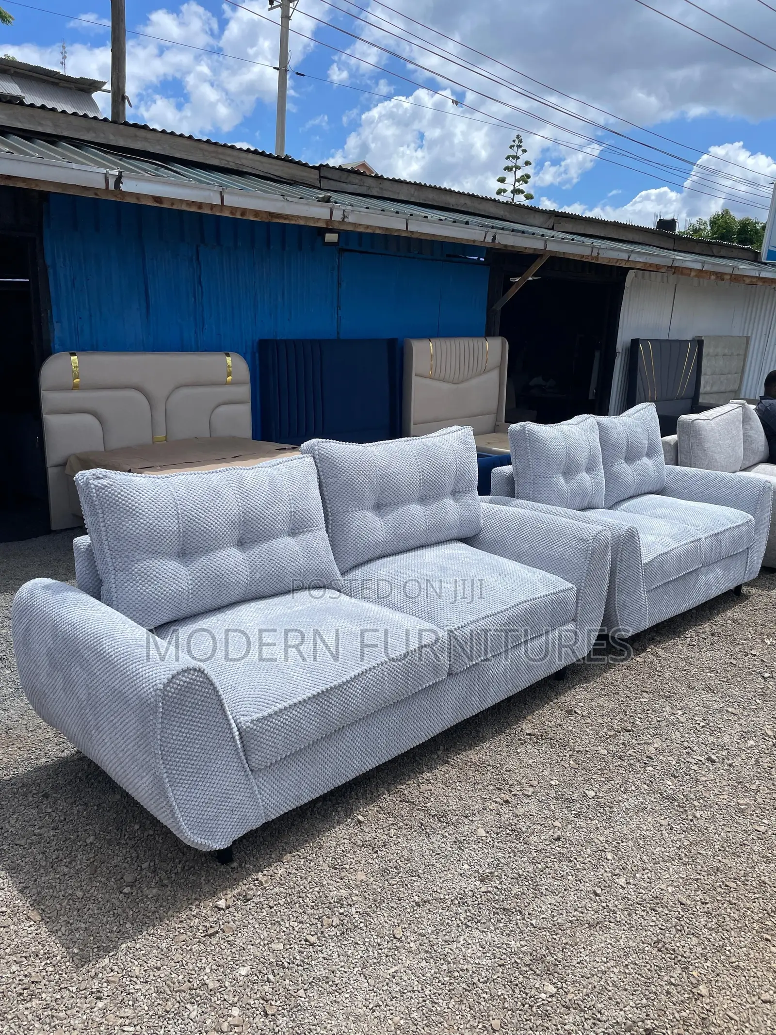 Puffy Pillows 5 Seater Butterfly Sofa