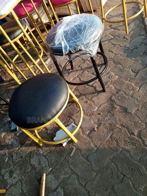 Salon Stool - thumbnail 2