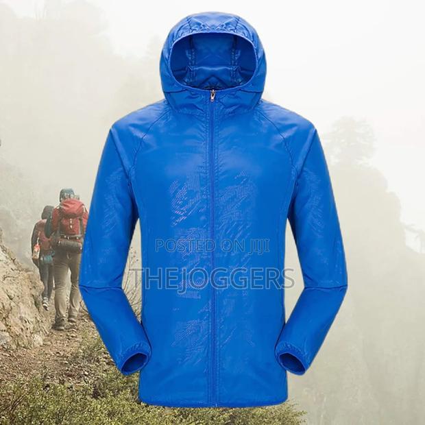 Unisex Lightweight Rain Jacket for Running