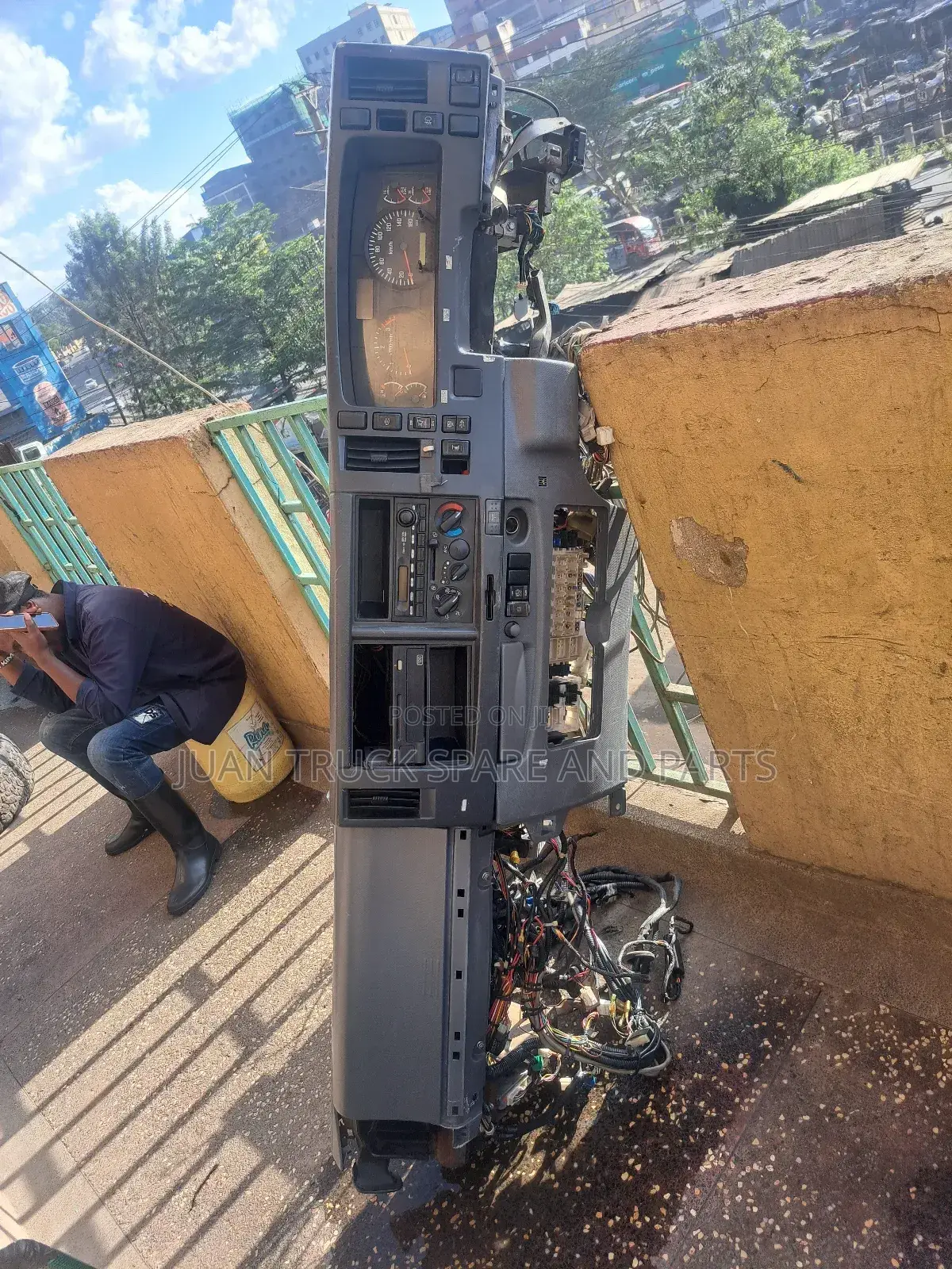 Isuzu FRR 90 Dashboard Assembly