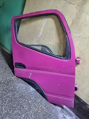 Canter 4p10 or 4M Door