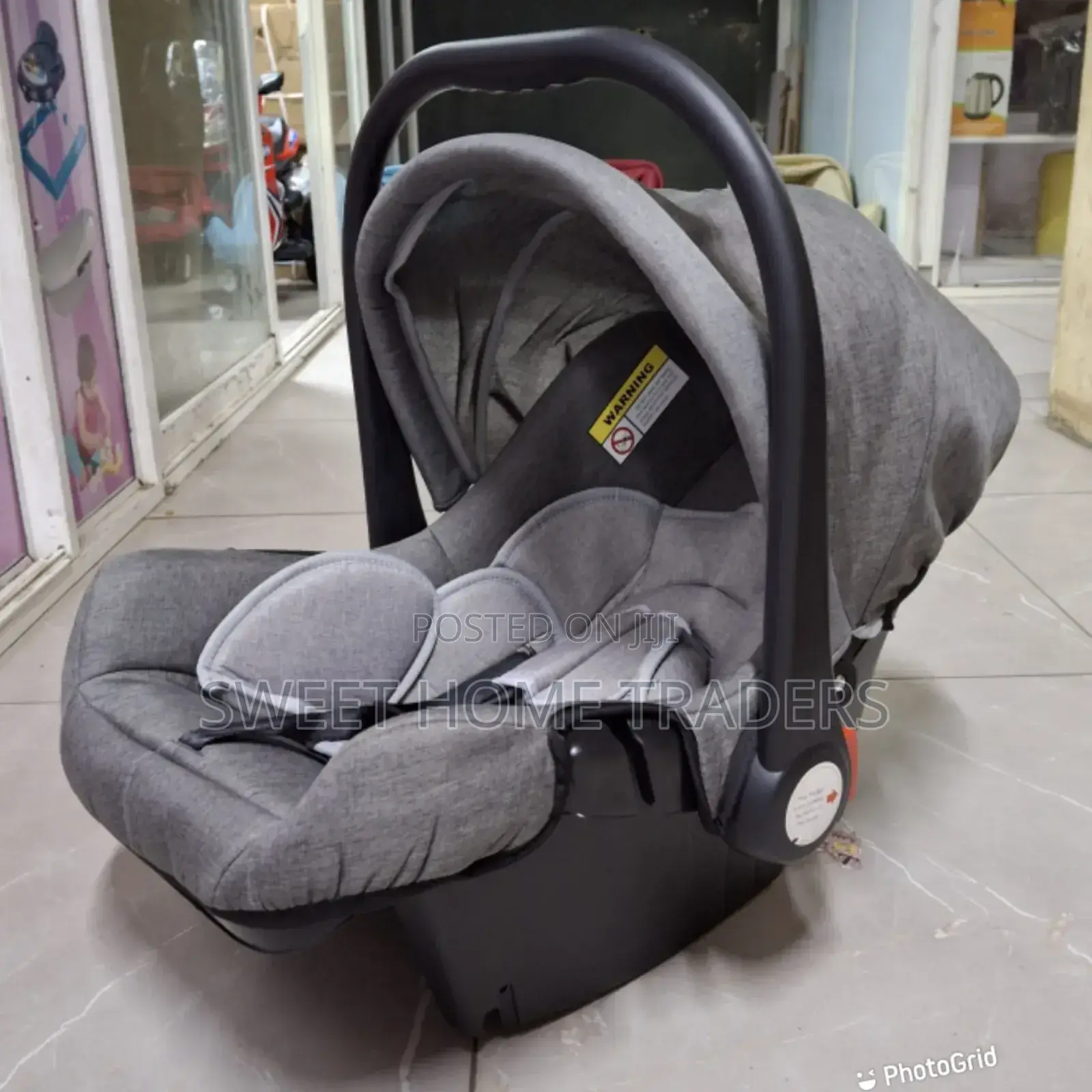 *Infants Carseat/Carrycot Grey