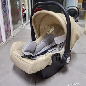 *Infants Carseat/Carrycot Cream 