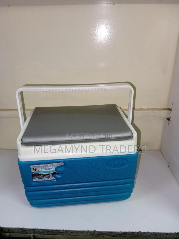 4.5L Cooler Box/Picnic Cooler Box - thumbnail 2