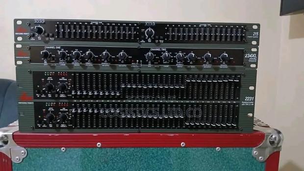 DBX 2231 Graphic Equalizer / DBX 234xl Crossover