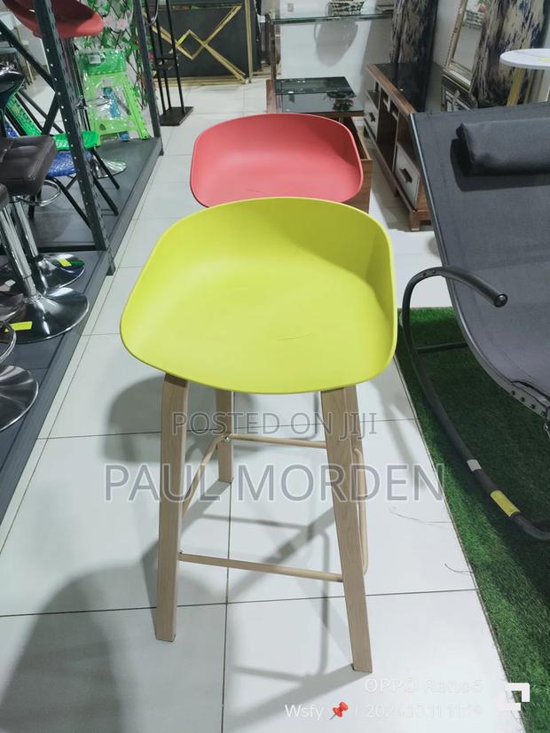 Wooden Legs With Plastic Seat Barstool Barstools - thumbnail 2