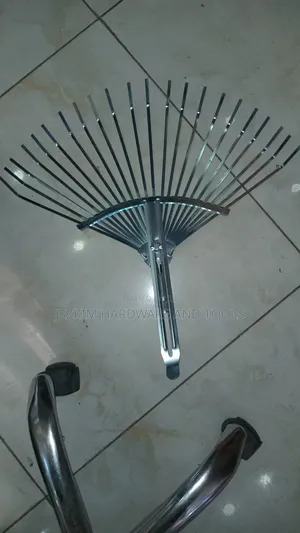 Metalic Leaf Rake