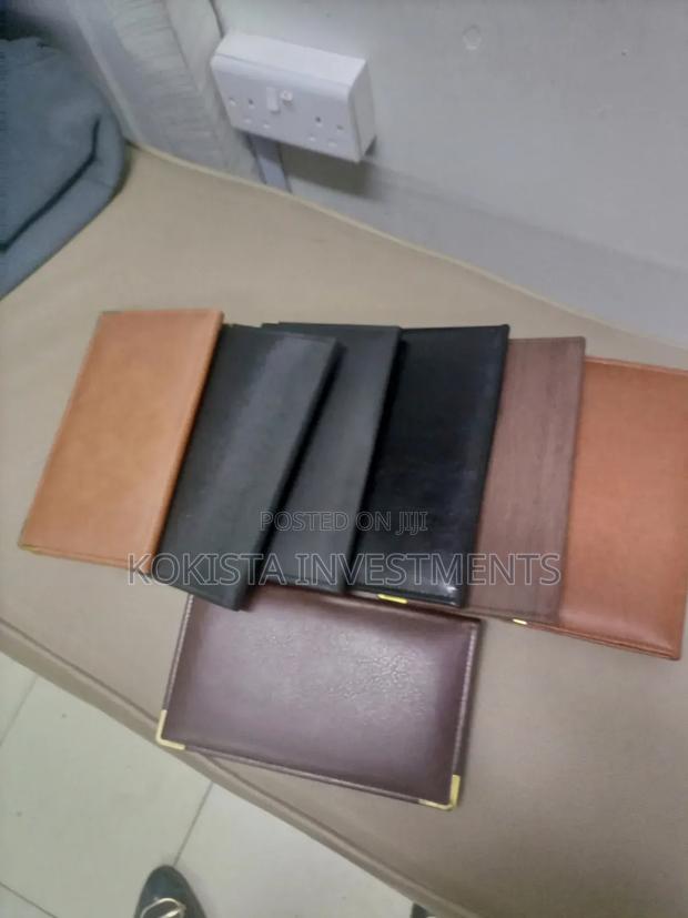 Plain Bill Folders - thumbnail 2