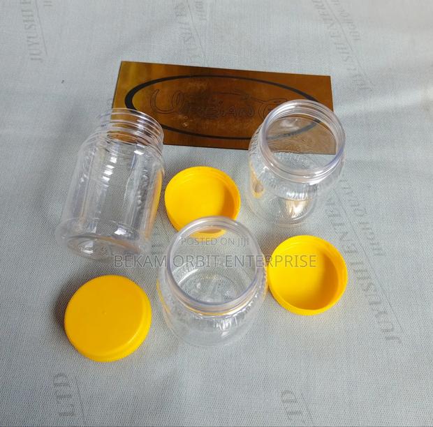 1kg Food Grade Plastic Honey Jar - main view