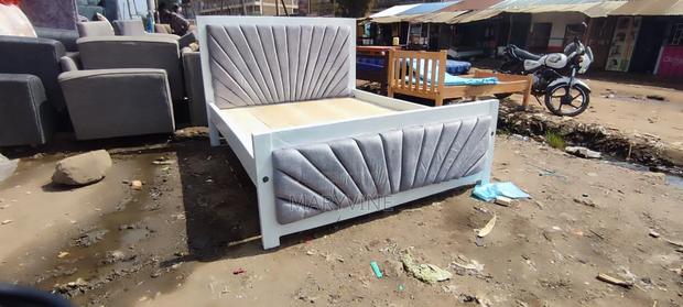 5x6 Modern Bed - main view