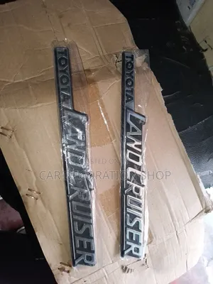Land Cruiser Lettering Door Badge 1pc