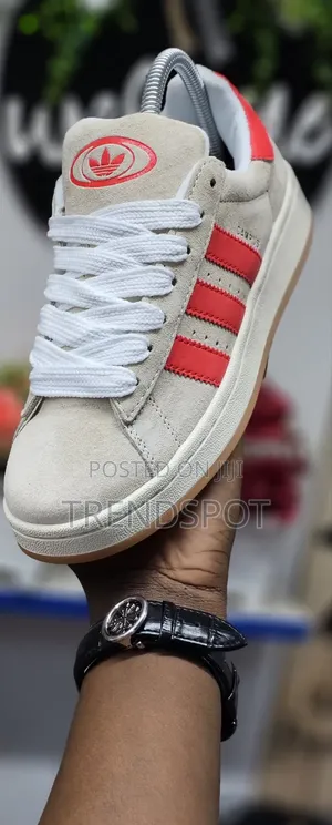 Samba
36/37/38/39/40/41/42/43/44/45
 at 3000
QualityTop