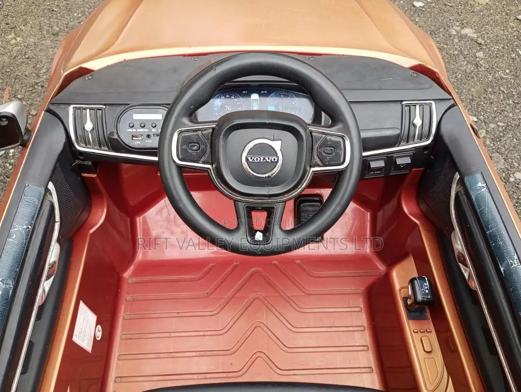 Remote Controlled Electric Toy Car Volvo S90