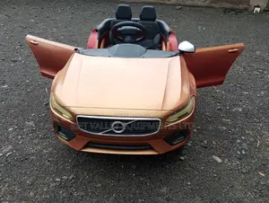 Remote Controlled Electric Toy Car Volvo S90