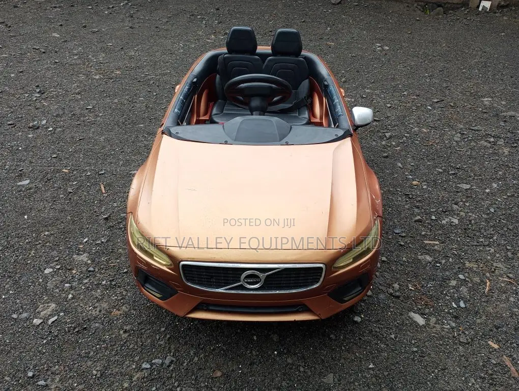 Remote Controlled Electric Toy Car Volvo S90