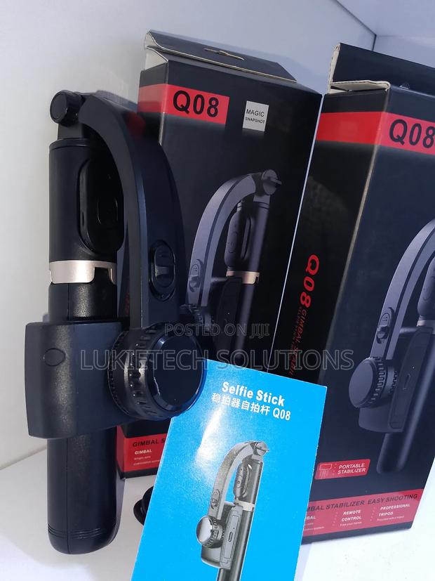 Q08 Gimble Stabilizer Selfie Stick - main view