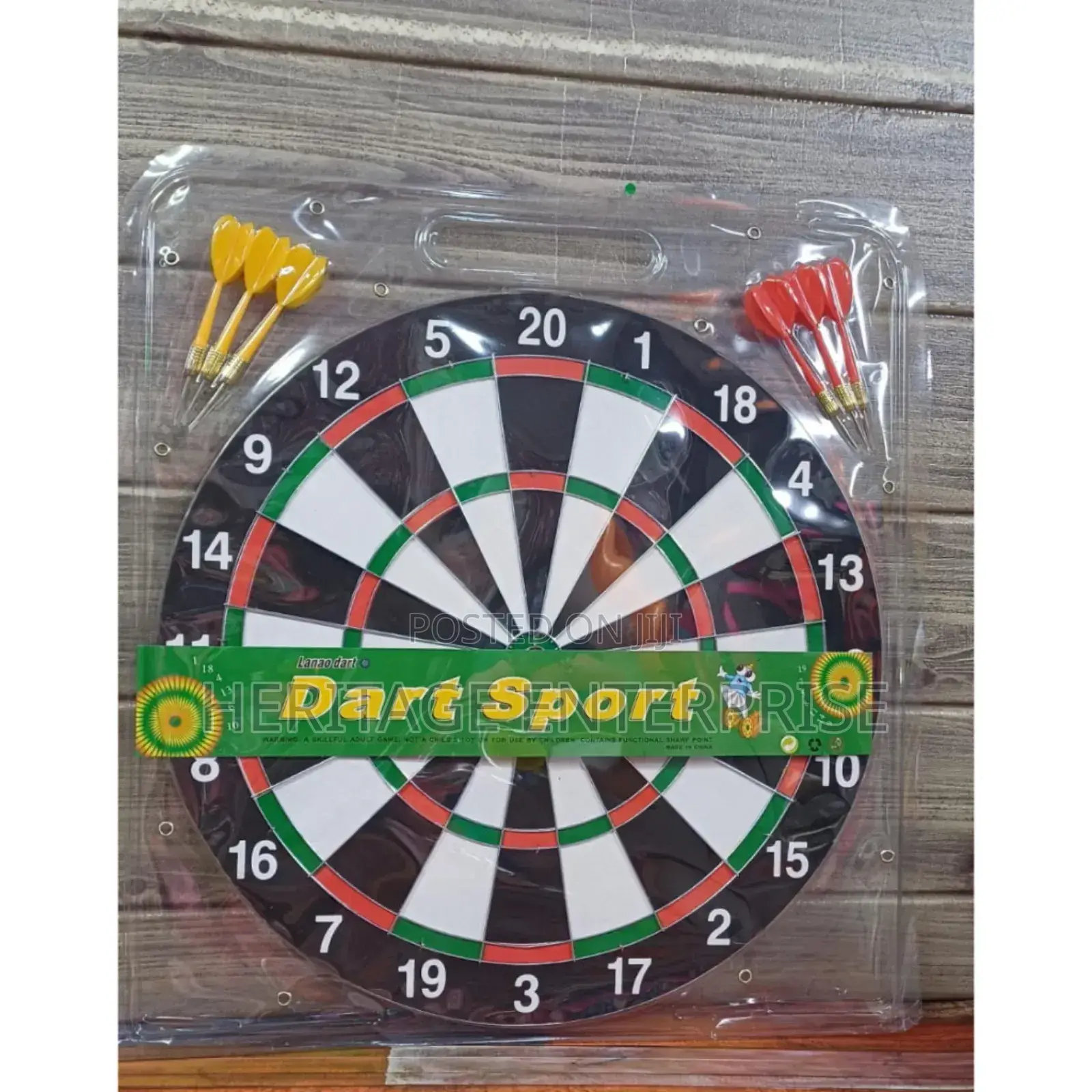 Dart Board 17 Inches 