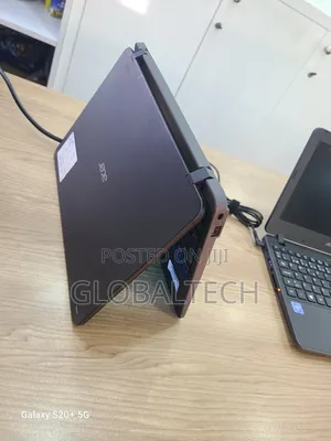 Laptop Acer TravelMate B 4GB Intel Celeron SSD 72GB