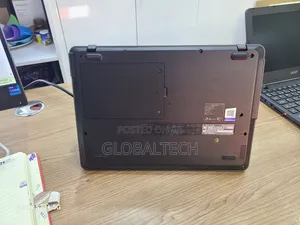 Laptop Acer TravelMate B 4GB Intel Celeron SSD 72GB