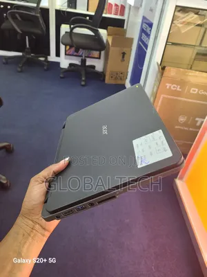 Laptop Acer TravelMate B 4GB Intel Celeron SSD 72GB