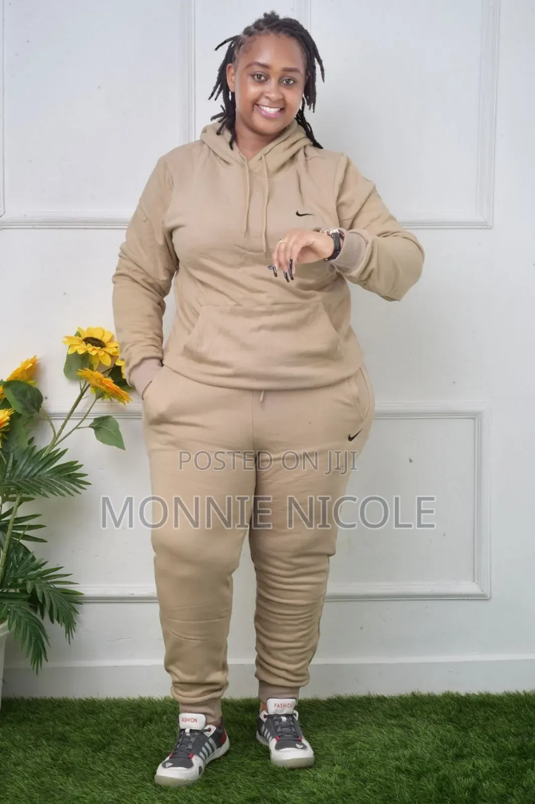 Unisex Nike Tracksuit.