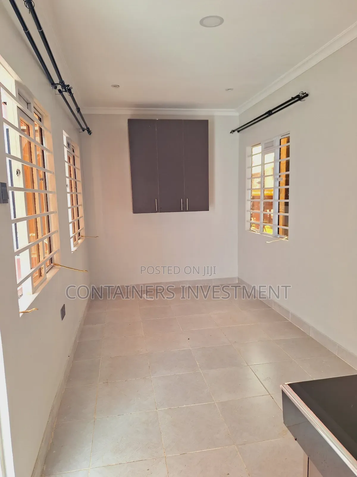 20ft Studio House / Bedsitter for Air BNB