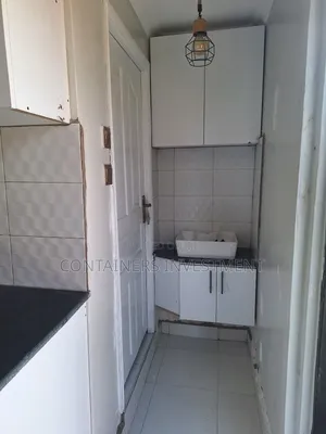 20ft Studio House / Bedsitter for Air BNB