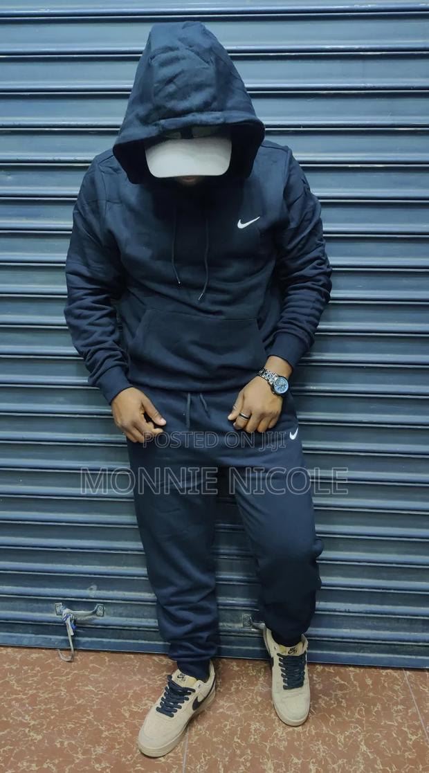 Black Nike Tracksuit - thumbnail 3