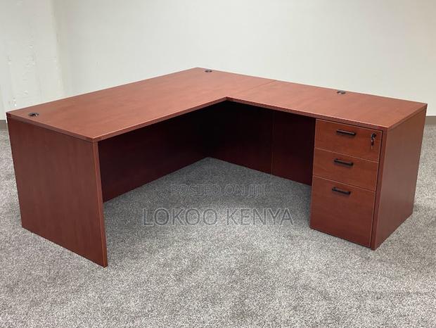 Office Desk: 1400mm Rectangular L-Shaped Desk - thumbnail 2