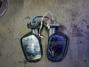 Toyota Vitz 2006-2011 Side Mirrors With Indicators