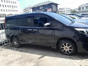 Toyota Esquire 2016 Black