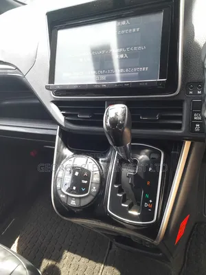 Toyota Esquire 2016 Black