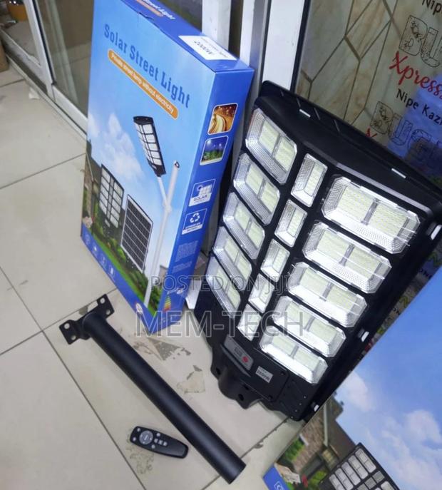 Quality 2000w Solar Street Light With Remote
