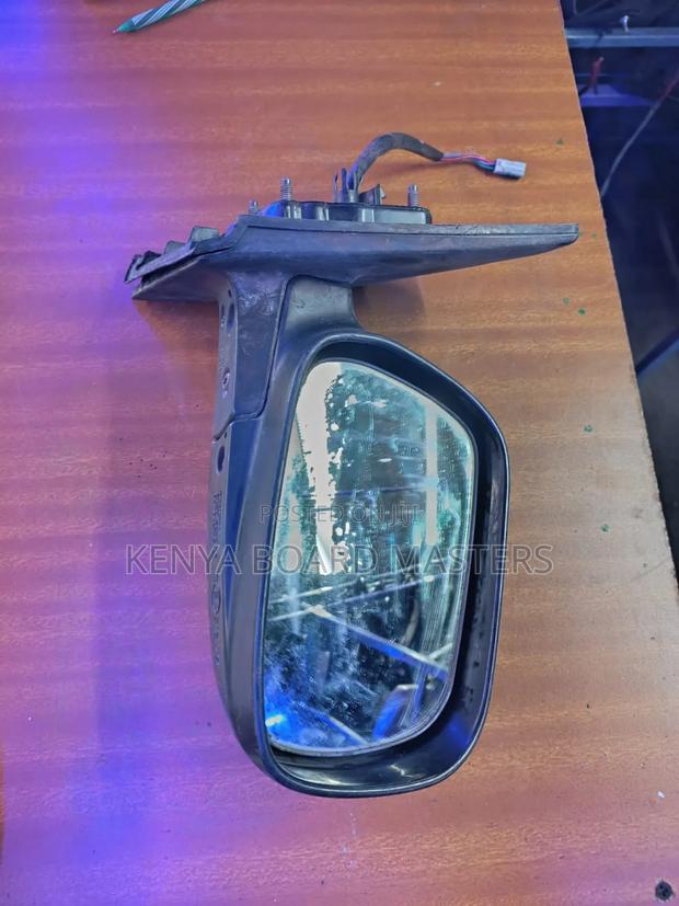 Toyota NZE 2005 Side Mirrors - thumbnail 2