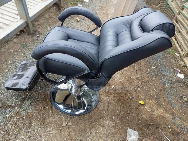 Classic Barber Seat/Kinyozi Chair - main view