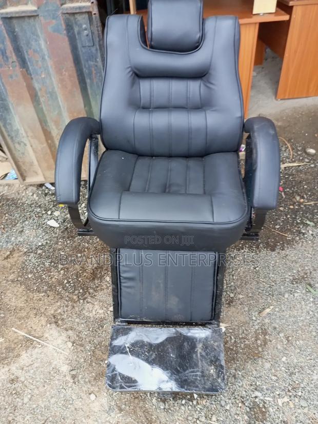 Black Kinyozi Chair/Barbershops Seat - main view