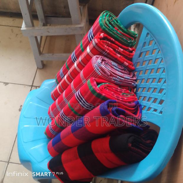 Maasai Shuka - Woolen Masaai Shuka - thumbnail 3