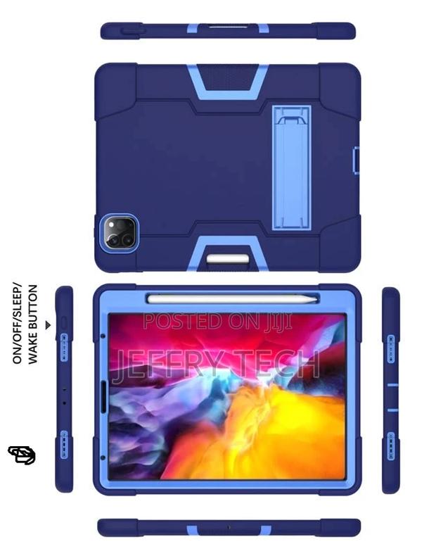 iPad Pro 12.9 Inch 4th Gen 2020 Rugged Protective Case -Blue - thumbnail 3
