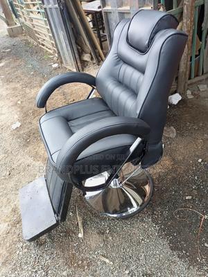 Adjustable Height and Reclining Barber Seat - thumbnail 2