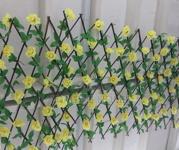 Yellow Decor Expandable/Stretchable Green Fence