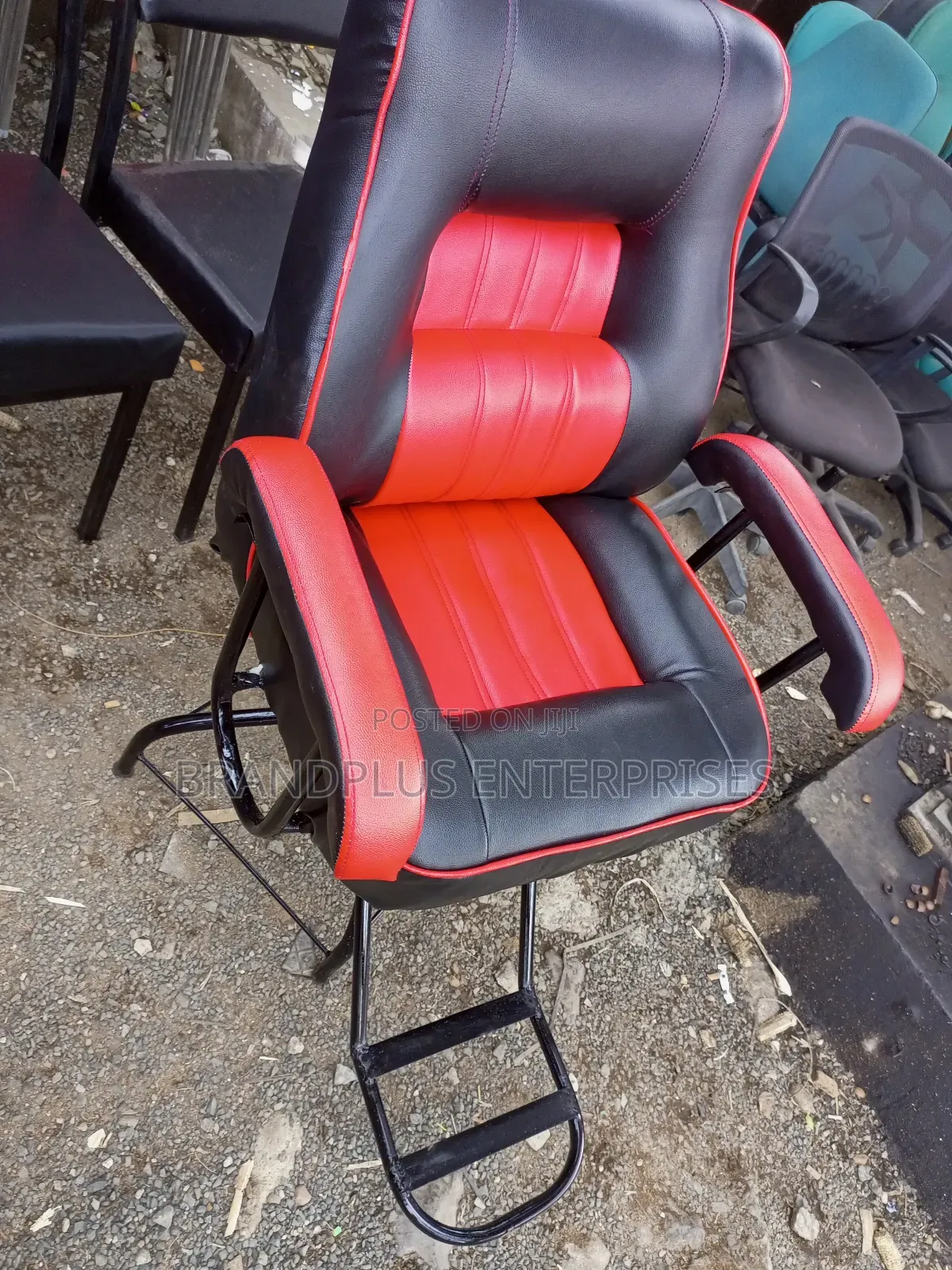 Exemplary Barbershop/Kinyozi Seat