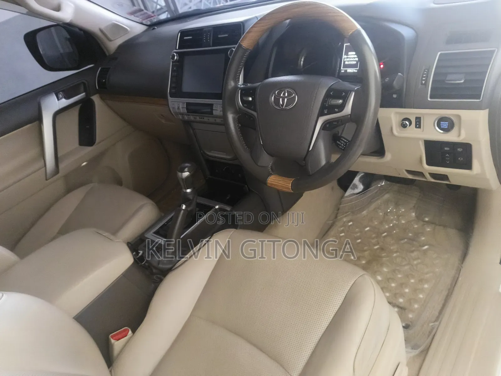 Toyota Land Cruiser 2017 White