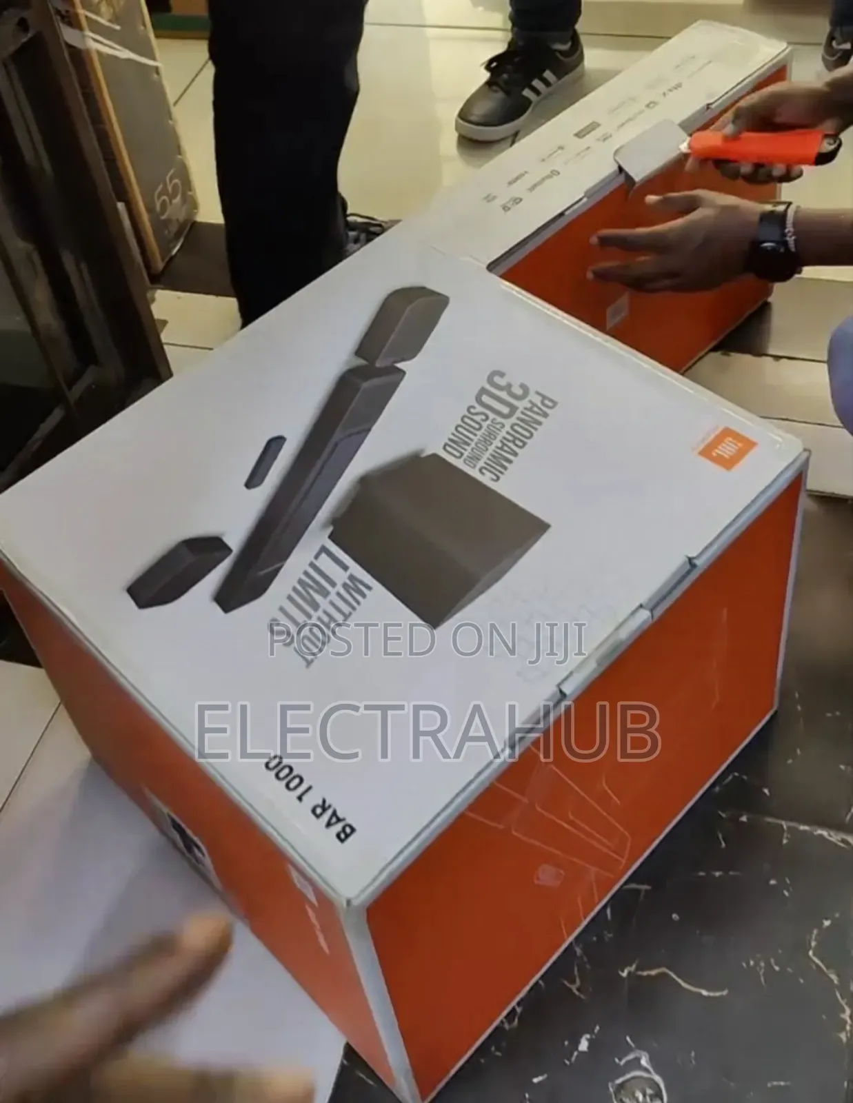 JBL Bar 1000 7.1.4-Channel 800w New Sealed in a Shop