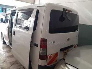 Toyota TownAce 2016 White