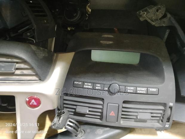 Toyota Avensis Ac Control/ Vent - thumbnail 2