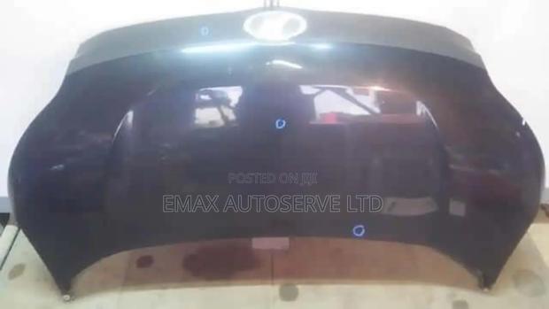 Toyota Voxy 2008 Bonnet